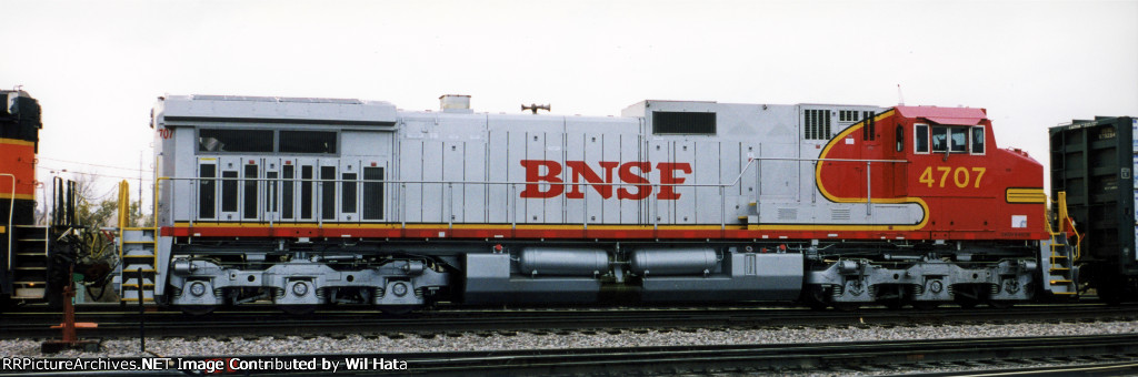 BNSF C44-9W 4707